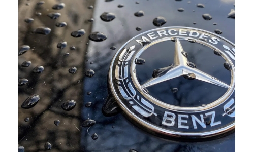 Mercedes to recall about 1 million older models worldwide