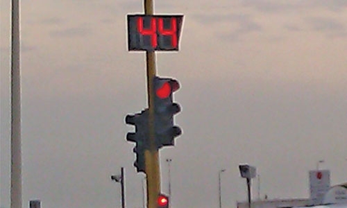 Timers at traffic signals impractical: Government 