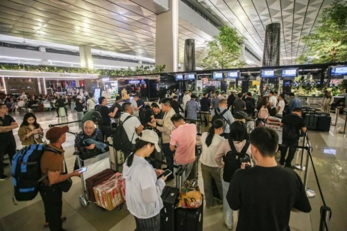 Jakarta Airport Reopens After Volcanic Ash Chaos Jakarta Airport Reopens After Volcanic Ash Chaos