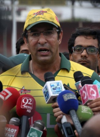 Gunman fires on Pakistan cricket legend Akram's car