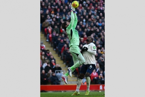 Liverpool’s Alisson to miss Man City, PSG matches, says Slot