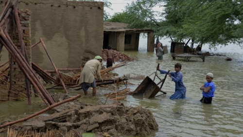 Pakistan PM Sharif seeks international help for flood victims