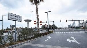 RTA renames two Dubai streets, replaces over 100 signboards RTA renames two Dubai streets, replaces over 100 signboards