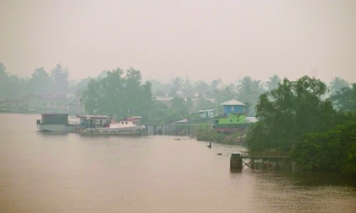Four dead, 10 missing in Indonesian boat sinking