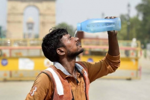 India’s weather forecasters warn of heatwaves 