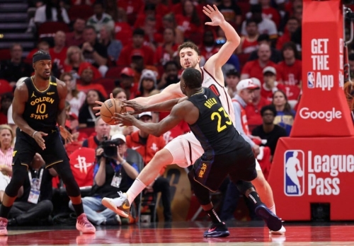 Pacers shock Cavs, Warriors shoot down Rockets to advance in NBA playoffs Pacers shock Cavs, Warriors shoot down Rockets to advance in NBA playoffs