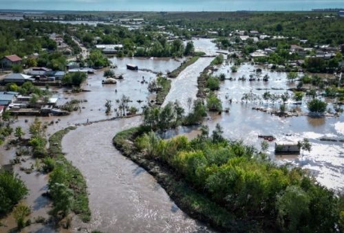 Storms After Heatwave Kill 2 in Romania and Austria