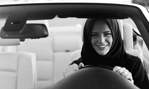 Saudi man arrested after threatening women drivers