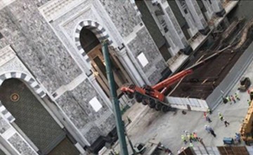 Small crane collapses at Mecca Grand Mosque at 2.30 PM