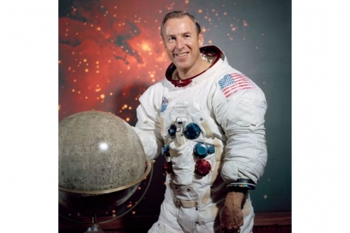 NASA Mourns the Passing of Legendary Astronaut Jim Lovell at Age 97
