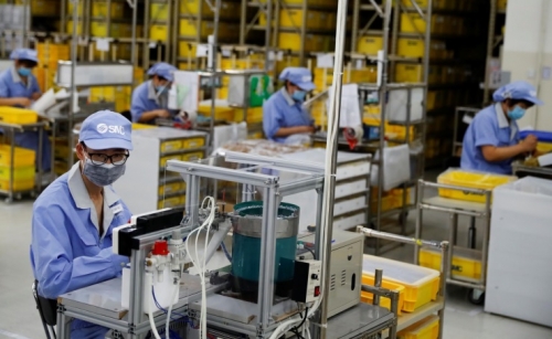 China industrial output rises 4.8% year-on-year in June China industrial output rises 4.8% year-on-year in June