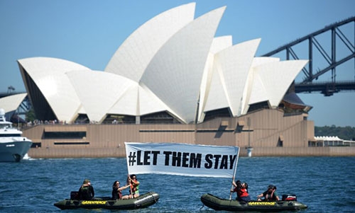 Australia talks tough on asylum-seekers