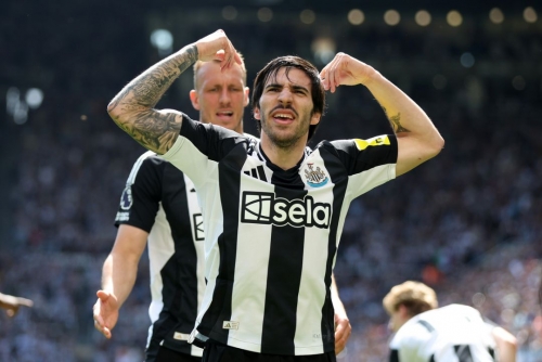 Newcastle Close In on Champions League Spot 