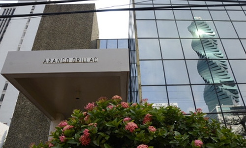 Amitabh Bachchan, Aishwarya Rai, Platini, world leaders… exposed