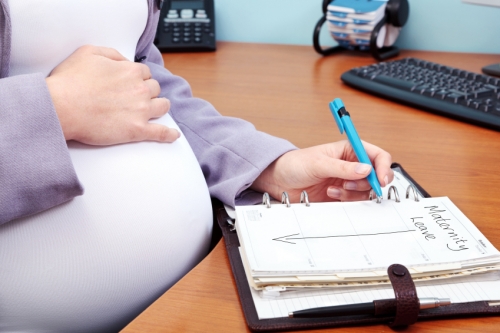 70-day maternity leave proposal gets rejected, reigniting debate on balancing work and family 70-day maternity leave proposal gets rejected, reigniting debate on balancing work and family