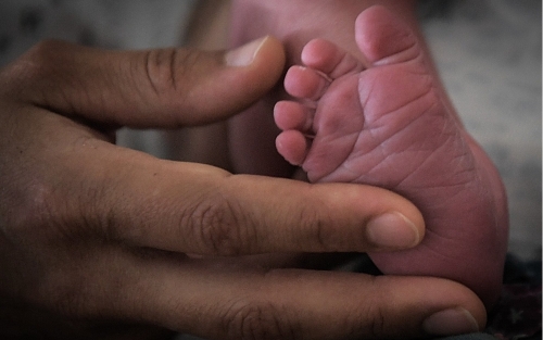 Five Medics Suspended After Newborn Suffers Fractured Arm at Pakistan Hospital