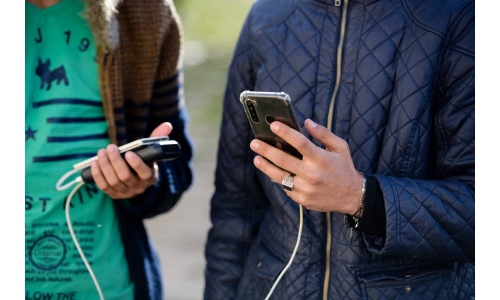 France set to allow police to spy through phones France set to allow police to spy through phones