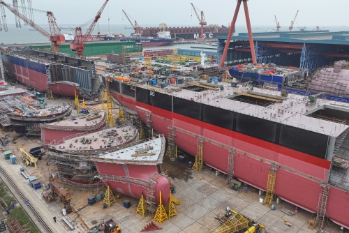 US and China meet in 'important step' towards de-escalating trade war 