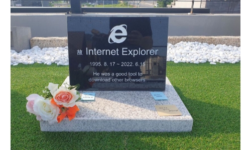 Internet Explorer gravestone goes viral in South Korea