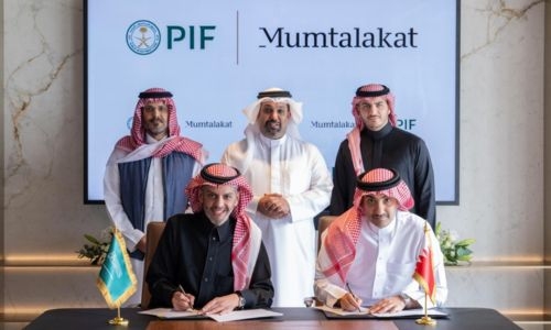 PIF and Bahrain Mumtalakat sign MoU to promotecooperation and investment in strategic sectors