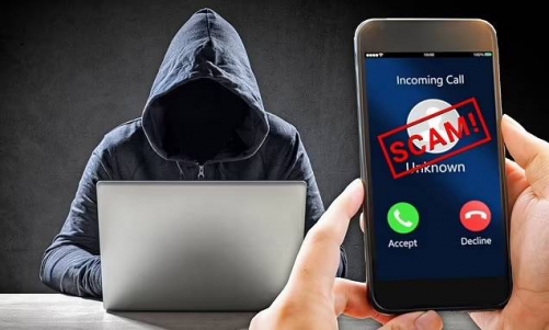 Trio jailed over bank details scam 