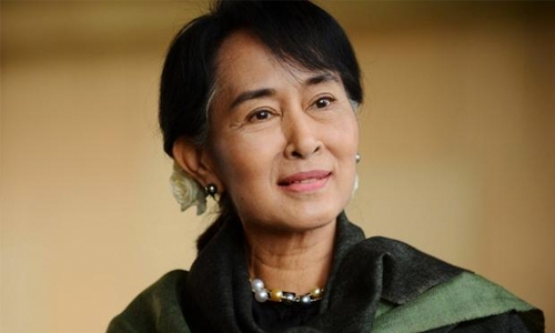 Suu Kyi says Myanmar struggling to establish democracy