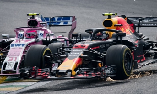 Verstappen shoves Ocon Verstappen shoves Ocon