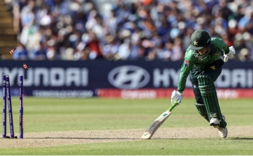 Australia crush Pakistan, close in on T20 World Cup semis
