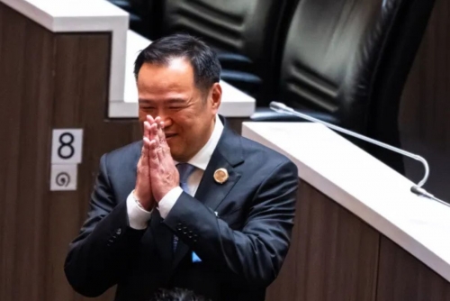 Thai PM blames stockpilers for fuel shortage