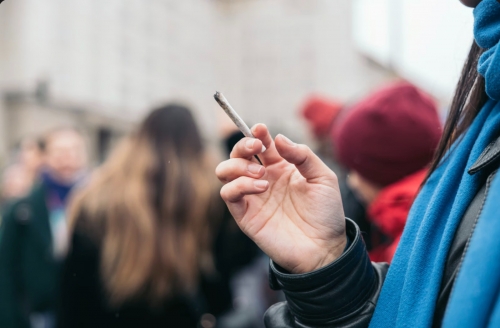 Britain Moves to Ban Smoking for Future Generations in Landmark Health Vote