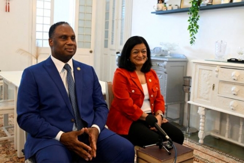 US Democratic lawmakers slam ‘economic bombing’ after Cuba visit 