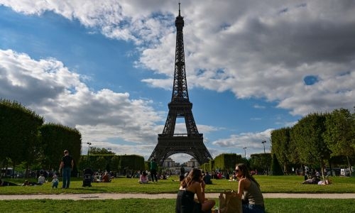 Security alert prompts Eiffel Tower evacuation Security alert prompts Eiffel Tower evacuation