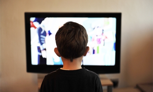 Heavy screen time appears to impact childrens’ brains: study