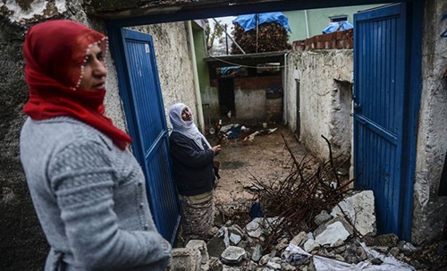 Residents of Turkish town inspect damage after 19-day curfew lifted Residents of Turkish town inspect damage after 19-day curfew lifted