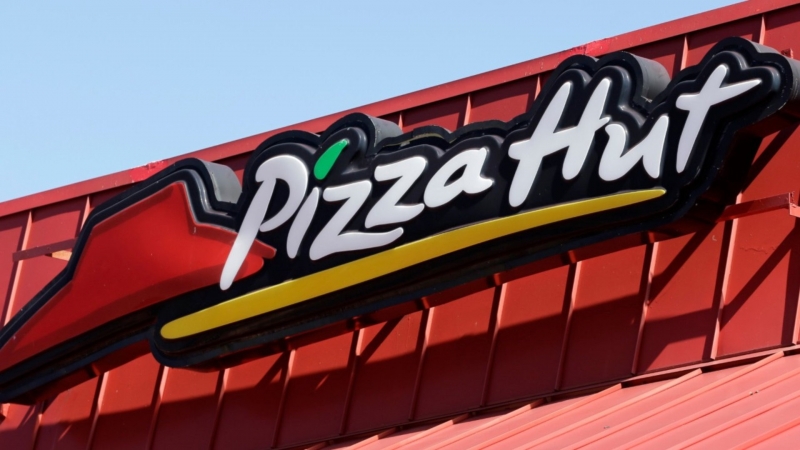 Pizza Hut pledges to drop chicken antibiotics by 2022