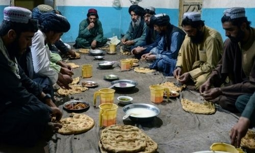 Afghans mark  first Ramadan  since Taliban seized power