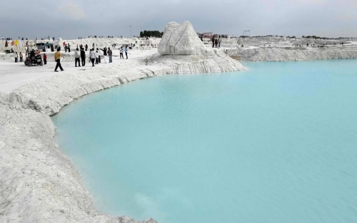 Indian marble waste dump becomes unlikely tourist attraction