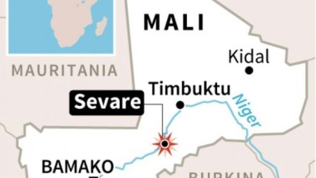Gunmen seize hostages in deadly attack on Mali hotel