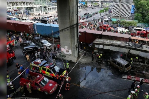 Train-bus collision kills at least 8 in Bangkok: emergency services