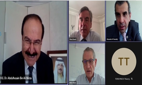 SEA head discusses solar energy projects with French company