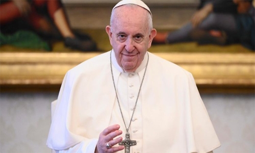 Pope orders pay cuts for cardinals, clerics to save jobs