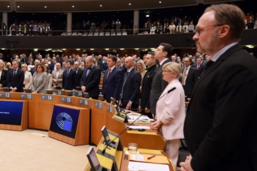 EU Parliament Approves US Tariff Deal with Conditions