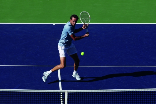 Medvedev snaps Alcaraz win streak, sets Indian Wells final with Sinner Medvedev snaps Alcaraz win streak, sets Indian Wells final with Sinner