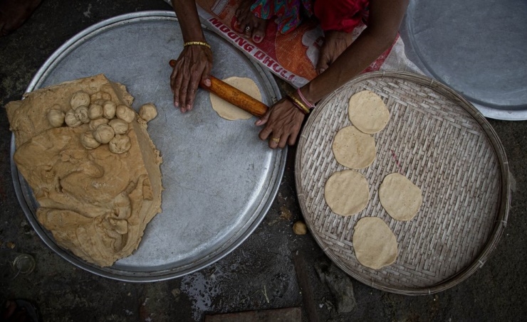 India reports biggest one-day virus spike as lockdown eased