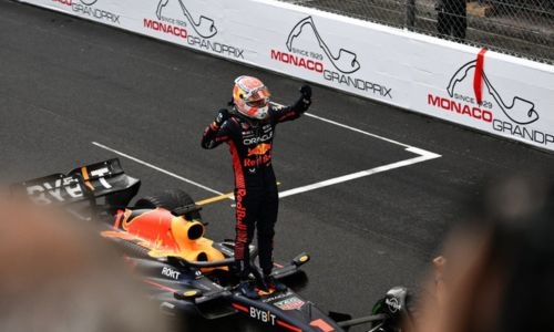 Verstappen extends lead with dominant victory in Monaco rain