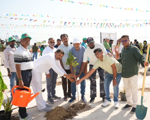 Tree-planting event at City Beach successful