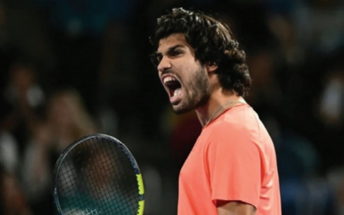Alcaraz advances to Japan Open final Alcaraz advances to Japan Open final
