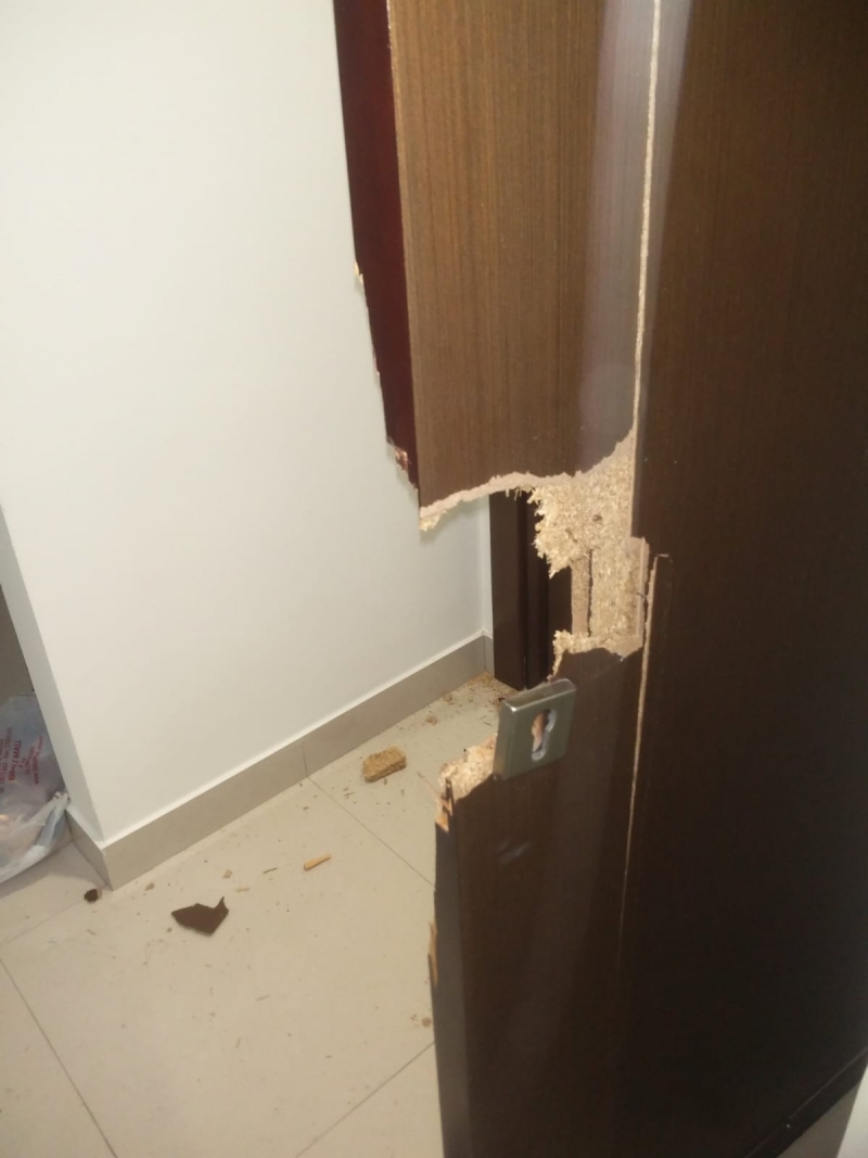 Apartment burgled while tenants away on vacation Apartment burgled while tenants away on vacation