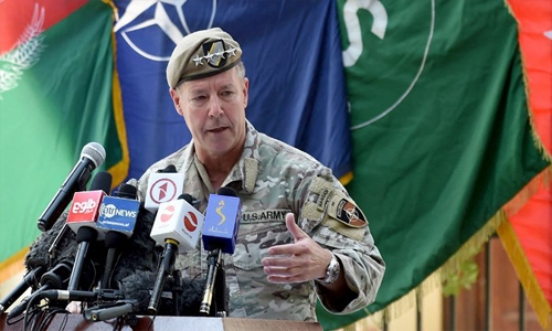 Top US general in Afghanistan relinquishes command