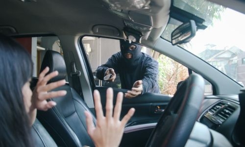 40-Year-Old Man and Accomplice Sentenced to Five Years for Carjacking with Gas Cylinder Threat 40-Year-Old Man and Accomplice Sentenced to Five Years for Carjacking with Gas Cylinder Threat